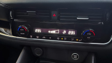 Nissan Qashqai 1.3 DiG-T MH 158 N-Connecta 5dr Xtronic Petrol Hatchback